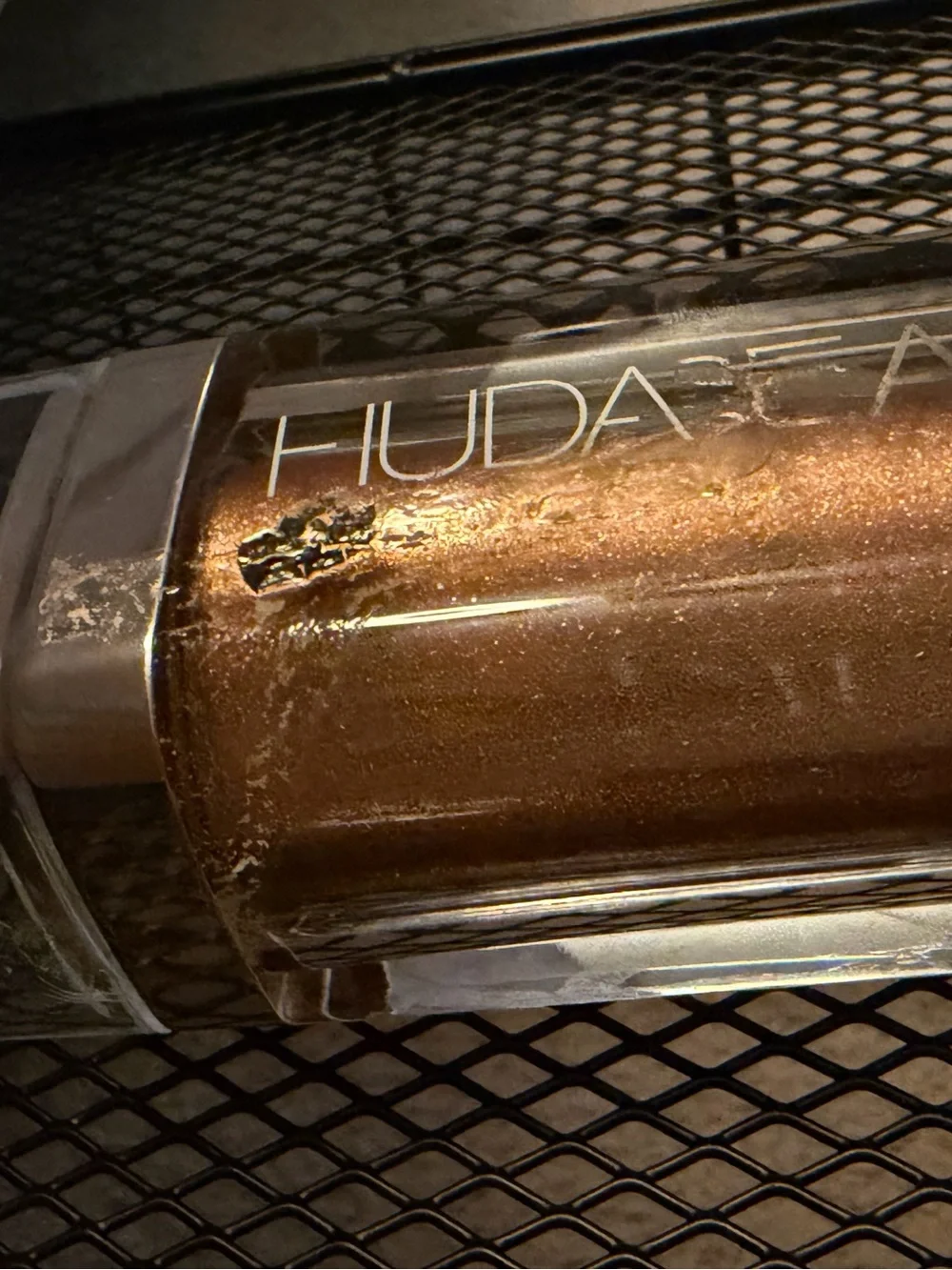 HUDA BEAUTY Liquid Foundation - Rose Gold Bottle